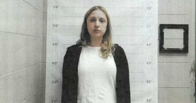 Professor do ensino médio de Broussard acusado de supostos crimes sexuais após ser nomeado professor do ano