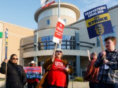 Professores de São Francisco entrarão em greve porque 50 mil crianças poderão ser excluídas das escolas Professores de São Francisco entrarão em greve porque 50 mil crianças poderão ser excluídas das escolas