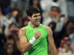 Qatar Open 2026: Alcaraz luta pela segunda fase; Medvedev prepara confronto contra Tsitsipas Qatar Open 2026: Alcaraz luta pela segunda fase; Medvedev prepara confronto contra Tsitsipas