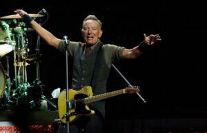 Quanto custam os ingressos para Bruce Springsteen? A faixa prometida para ‘A terra prometida’ é de US$ 87 a US$ 3.007, com variações quase linha por linha entre elas Quanto custam os ingressos para Bruce Springsteen? A faixa prometida para ‘A terra prometida’ é de US$ 87 a US$ 3.007, com variações quase linha por linha entre elas