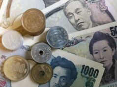 Queda livre do iene japonês e atinge nível mais baixo em 53 anos Queda livre do iene japonês e atinge nível mais baixo em 53 anos