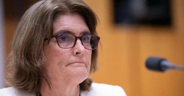 RBA aumenta taxa monetária para 3,85% após choque inflacionário
