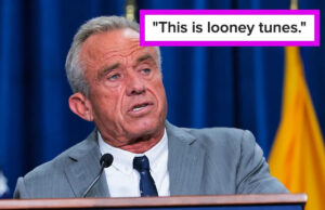 “RFK Jr. é um maluco”: profissionais de saúde estão reagindo à afirmação do secretário de saúde de que algumas doenças mentais poderiam ser “curadas” por meio de dieta Uma pessoa de terno e gravata está falando em um ambiente interno, possivelmente entregando notícias ou fazendo uma declaração