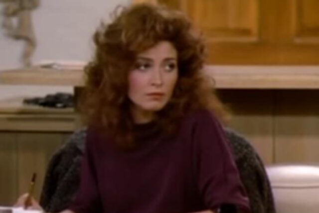 RIP Camilla Carr: atriz de terror cult e ladrão de cenas de 'Designing Women' morta aos 83 anos
