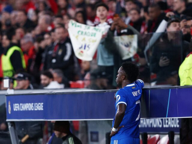 Real Madrid envia 'todas as provas disponíveis' de Vinicius à UEFA em caso de racismo
