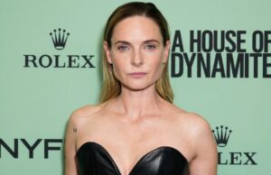 Rebecca Ferguson não nomeou o ator ‘idiota’ que gritou com ela e a fez chorar no set porque contar essa história ‘não era sobre a pessoa’. Era sobre mim’ Rebecca Ferguson não nomeou o ator 'idiota' que gritou com ela e a fez chorar no set porque contar essa história 'não era sobre a pessoa'. Era sobre mim'