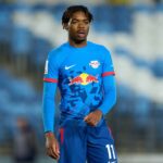 Joyeux Masanka Bungi do RB Leipzig l durante a partida das oitavas de final da UEFA Youth League entre Real Madrid e RB Leipzig no Estadio Alfredo Di Stefano em 28 de fevereiro de 2024 em Madrid, Espanha.