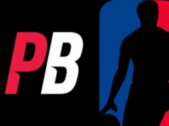 Regulador de Ontário toma medidas para suspender a PointsBet devido a grandes falhas nas apostas da NBA AGCO decide suspender a PointsBet devido a grandes falhas nas apostas da NBA. Letras “PB” vermelhas e brancas em um fundo preto aparecem ao lado de uma silhueta preta de um jogador de basquete driblando dentro de um retângulo vertical azul e vermelho.