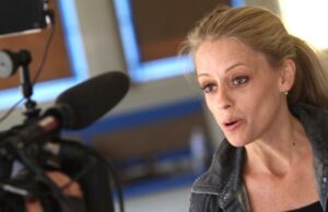 ‘Rehab Addict’ foi retirado depois que o vídeo mostra a apresentadora da HGTV Nicole Curtis usando um insulto racial 'Rehab Addict' foi retirado depois que o vídeo mostra a apresentadora da HGTV Nicole Curtis usando um insulto racial