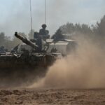 Reino Unido considera aumento antecipado nos gastos com defesa, diz BBC