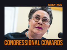 Republicano ‘Chickensh-t’ foge para evitar perguntas sobre assassinatos em Minneapolis Uma pessoa segura uma foto durante uma vigília por Alex Pretti, que foi baleado e morto pelas autoridades federais de imigração em Minneapolis, quarta-feira, 28 de janeiro de 2026, em Henderson, Nevada (AP Photo/John Locher)