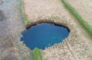 Revelado! Pesquisadores encontram indícios de um rio subterrâneo atrás do sumidouro de Situjuah, oeste de Sumatra Revelado! Pesquisadores encontram indícios de um rio subterrâneo atrás do sumidouro de Situjuah, oeste de Sumatra