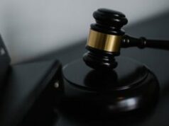 Revendedor da Columbia pega 15 anos após apreensão de fentanil em cassino e acusações Gavel, revendedor da Columbia pega 15 anos após apreensão de fentanil em cassino e acusações