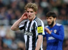 Reviravolta no contrato de Anthony Gordon surge após ser vinculado a uma transferência para o Man Utd Reviravolta no contrato de Anthony Gordon surge após ser vinculado a uma transferência para o Man Utd