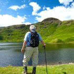 Revisão apoiada pelo governo do Reino Unido diz que os parques nacionais da Grã-Bretanha parecem “brancos” e hostis