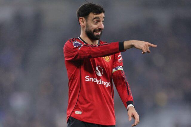 Roberto Martinez explica por que acha que Bruno Fernandes é 'avaliado injustamente' no Man Utd
