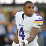 Rondale Moore reage.