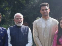 Sachin Tendulkar estende o convite de casamento do filho Arjun ao PM Narendra Modi Sachin Tendulkar estende o convite de casamento do filho Arjun ao PM Narendra Modi
