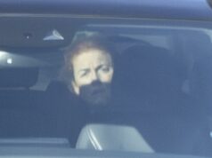 Sarah Ferguson internou-se na clínica de bem-estar mais cara do mundo depois que detalhes sobre sua estreita amizade com Jeffrey Epstein a arruinaram Fergie foi fotografada pela última vez sendo expulsa do Royal Lodge em 25 de setembro do ano passado.