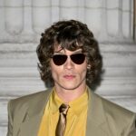 'Saturday Night Live' define estrela de 'Heated Rivalry' Connor Storrie como próximo apresentador