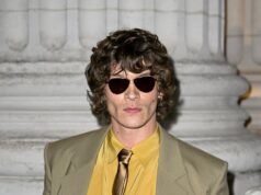 ‘Saturday Night Live’ define estrela de ‘Heated Rivalry’ Connor Storrie como próximo apresentador 'Saturday Night Live' define estrela de 'Heated Rivalry' Connor Storrie como próximo apresentador