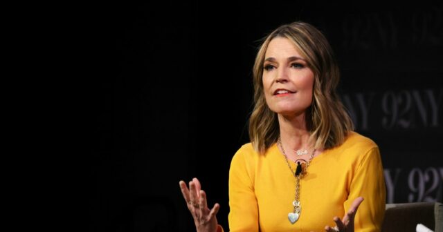Savannah Guthrie diz aos sequestradores da mãe: ‘Recebemos sua mensagem’