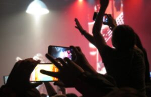 SeatGeek e Spotify se unem para oferecer venda de ingressos para shows dentro da plataforma de música SeatGeek e Spotify se unem para oferecer venda de ingressos para shows dentro da plataforma de música