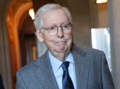 Senador Mitch McConnell, 83, hospitalizado com ‘sintomas semelhantes aos da gripe’ O ex-senador Ben Sasse anuncia diagnóstico de câncer de pâncreas em estágio 4
