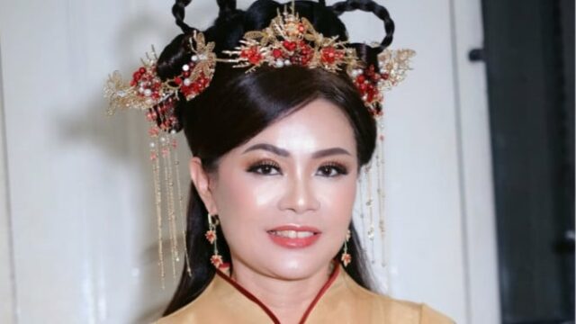 Sentindo-se marginalizada, Ci Mehong quer processar o marido por divórcio após 15 anos de casamento
