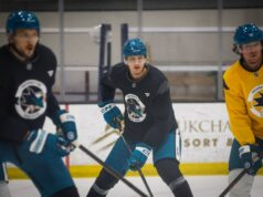 Sharks fazem mudanças na escalação antes do confronto marcante contra McDavid e Oilers Sharks fazem mudanças na escalação antes do confronto marcante contra McDavid e Oilers