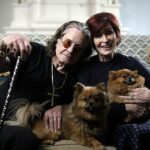 Sharon Osbourne, 73, marcou seu primeiro Dia dos Namorados sem seu falecido marido Ozzy ao compartilhar uma postagem comovente (foto juntos)