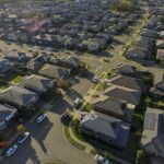 Sindicatos dizem que dar descontos fiscais aos proprietários está prejudicando os trabalhadores australianos