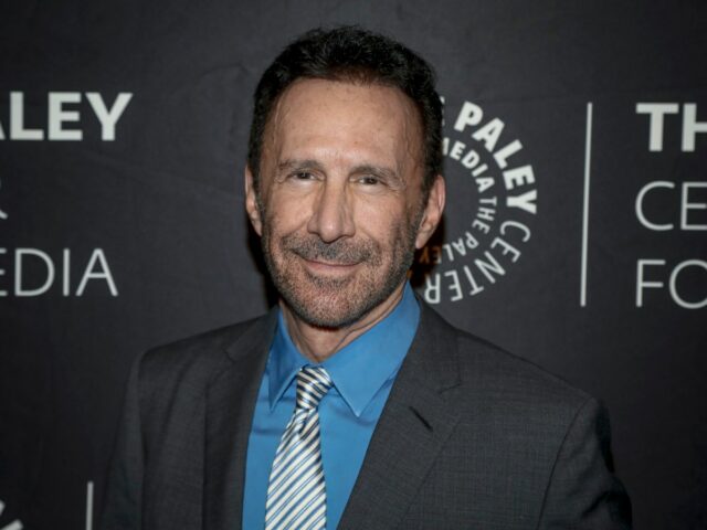 Skin Care Mogul explica por que ele está nos arquivos de Epstein
