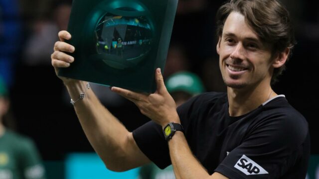 Sortudo pela terceira vez, De Minaur domina Auger-Aliassime para vencer Sortudo pela terceira vez, De Minaur domina Auger-Aliassime para vencer o Rotterdam Open