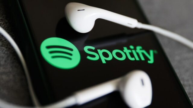 Spotify adiciona recorde de usuários mensais e atinge 290 milhões de assinantes pagos no quarto trimestre, novo co-CEO afirma que 2026 será o 'ano de aumentar a ambição'
