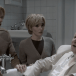 Stellan Skarsgård quebra dois esboços de Alexander Skarsgård em 'SNL', interpretando um pai gritando e um ator dramático pateta