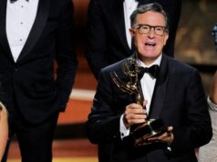 Stephen Colbert diz que a CBS proibiu entrevista com candidato democrata do Texas Stephen Colbert diz que a CBS proibiu entrevista com candidato democrata do Texas