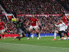 Steve Bruce destaca Senne Lammens ‘imaculado’ e ‘talento’ natural do Man Utd que chamou sua atenção contra o Fulham Casemiro comemora com seus companheiros durante a partida de futebol da Premier League entre Manchester United e Fulham, em Old Trafford, em Manchester, Inglaterra, em 2026.