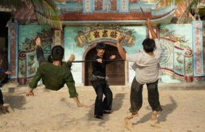 Sucesso vietnamita ‘Fish, Fists and Ambergris’ obtém lançamento teatral global, estreia da Netflix no Sudeste Asiático (EXCLUSIVO) Sucesso vietnamita 'Fish, Fists and Ambergris' obtém lançamento teatral global, estreia da Netflix no Sudeste Asiático (EXCLUSIVO)