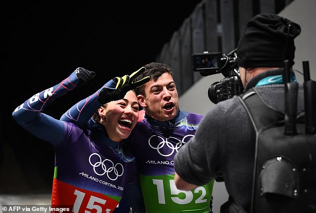 Super Domingo da Equipe GB! A Grã-Bretanha ganha OUTRA medalha Tabby Stoecker e Matt Weston conquistaram o ouro no evento de esqueleto de equipe mista nos Jogos Olímpicos de Inverno