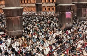 Tarawih sozinho ou em congregação? Esta é uma explicação de estudiosos e argumentos que muitas vezes são esquecidos Tarawih sozinho ou em congregação? Esta é uma explicação de estudiosos e argumentos que muitas vezes são esquecidos