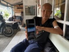 Tendo que fazer diálise de rotina, o barbeiro de Bandung está preocupado em não conseguir tratamento Tendo que fazer diálise de rotina, o barbeiro de Bandung está preocupado em não conseguir tratamento