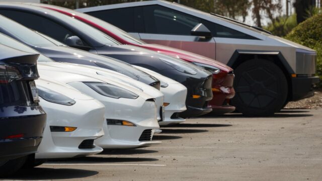 Tesla processa DMV da Califórnia depois que agência chamou seu Tesla processa DMV da Califórnia depois que agência chamou seu piloto automático de marketing enganoso