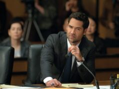 ‘The Lincoln Lawyer’ aumenta a tensão para a 4ª temporada: ‘Ele está lutando por sua vida’ 'The Lincoln Lawyer' aumenta a tensão para a 4ª temporada: 'Ele está lutando por sua vida'