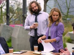 ‘The Lincoln Lawyer’ mata um personagem querido na 4ª temporada. Quem morre e como? Legal Siegel se tornou um personagem querido, figura paterna e conselheiro de Mickey Haller.