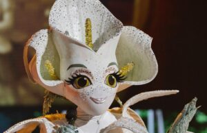 ‘The Masked Singer’ revela a identidade de Calla Lily: aqui está a celebridade sob o traje 'The Masked Singer' revela a identidade de Calla Lily: aqui está a celebridade sob o traje