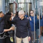 Tim Cook apresenta novas categorias de produtos e serviços habilitados pela IA