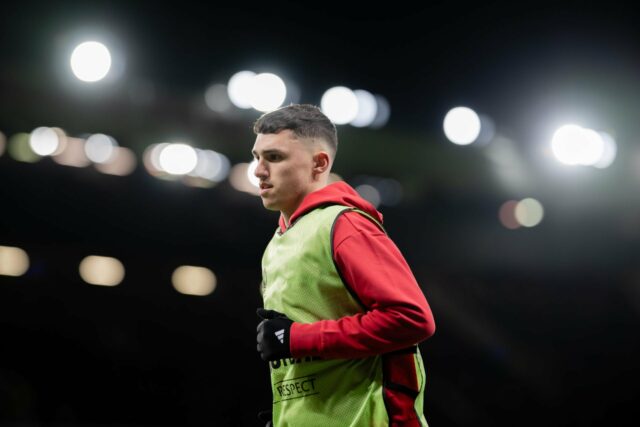 Ethan Wheatley em ação pela Inglaterra sub-20