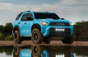 Toyota quer que os revendedores promovam outros modelos porque não conseguem construir o suficiente com seu best-seller Toyota 4runner
