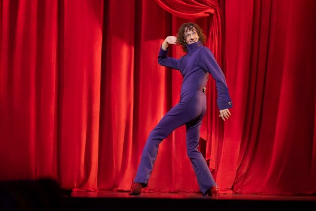 Transmita ou ignore: 'Chris Fleming: Live At The Palace' na Transmita ou ignore: 'Chris Fleming: Live At The Palace' na HBO Max, demonstrando por que ele e a HBO estão acima do resto na comédia